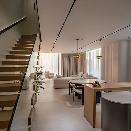 Nube Luxury Villa *
