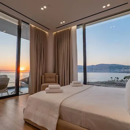 Nube Luxury Villa
