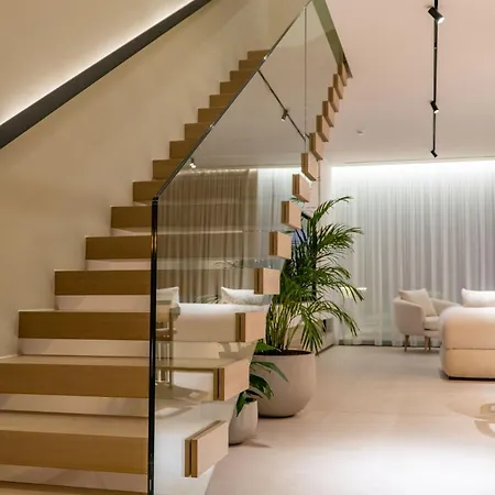 Nube Luxury Villa *