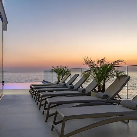 Nube Luxury Sarandë